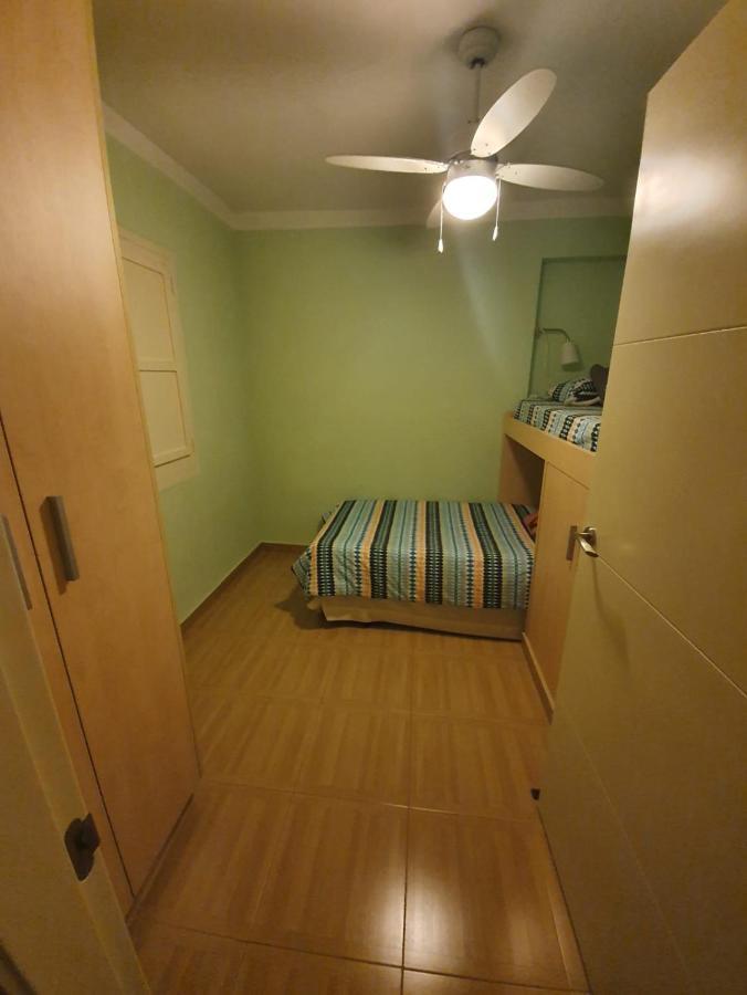 Room In Benidorm Downtown En Piso Compartido Alicante Exteriér fotografie